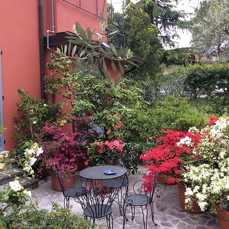 B&B La Dimora Del Garda Sirmione Exterior photo