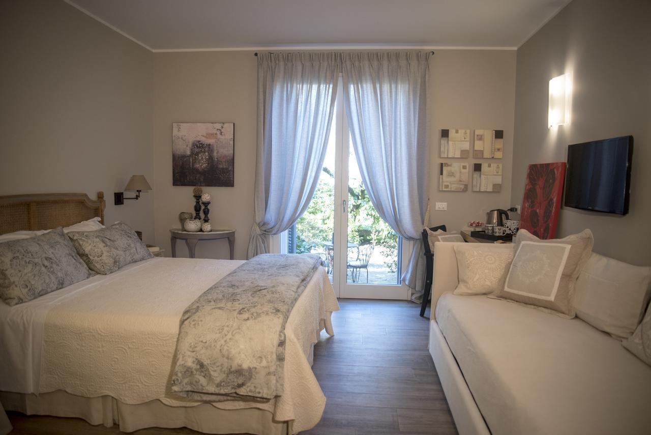 B&B La Dimora Del Garda Sirmione Exterior photo